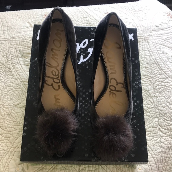 NWT Sam Edelman Haroldson pom velvet pumps - Picture 3 of 6
